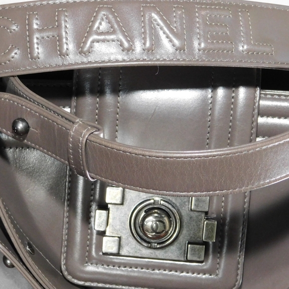 Le boy chanel tote bag available for trade(sold) - Picture 7 of 17